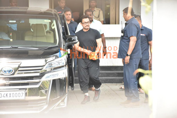 Photos: Aamir Khan, Ranveer Singh, Alia Bhatt and Karan Johar spotted at Kalina airport