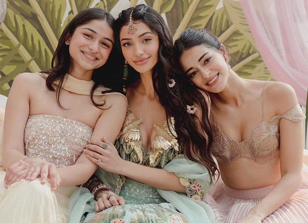 Alanna Panday shares pictures with bride tribe Ananya Panday, Rysa, Alizeh Agnihotri and Aaliya Washere, see photos 