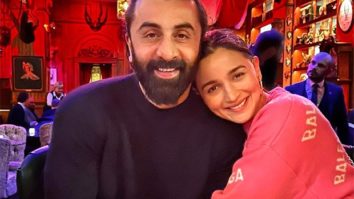 Alia Bhatt celebrates her 30th birthday with Ranbir Kapoor, Soni Razdan, Shaheen Bhatt and others; see photos