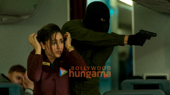 chor nikal ke bhaga 4 2