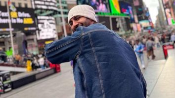 Kartik Aaryan is all smiles in the lanes of New York; explores Times Square