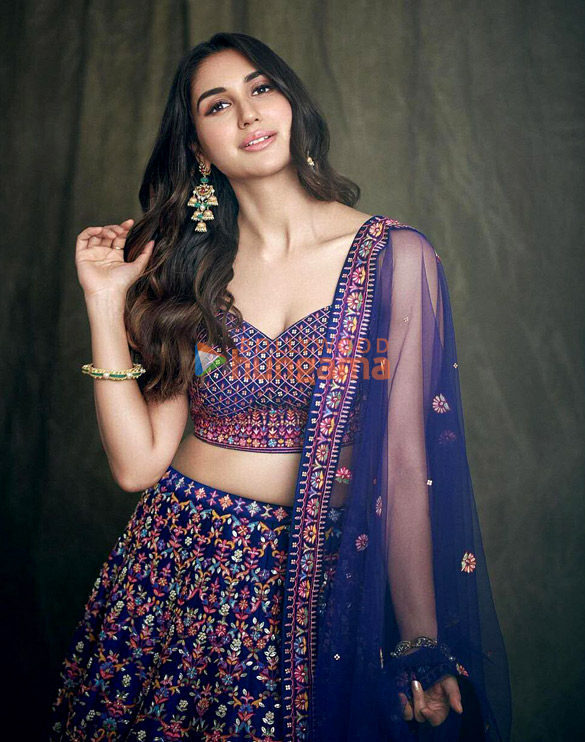 nikita dutta 1 52