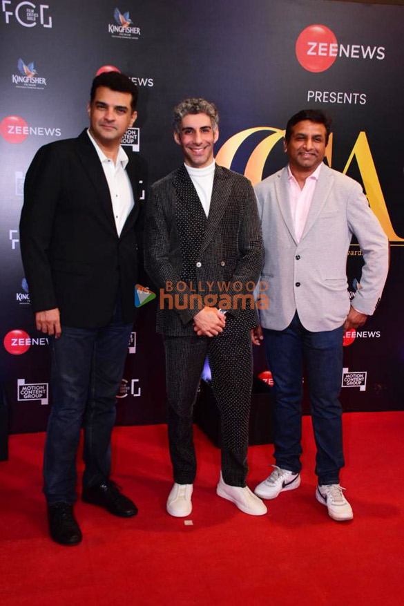 photos ajay devgn and other celebs grace red carpet of the 5th edition of critics choice awards 007 1