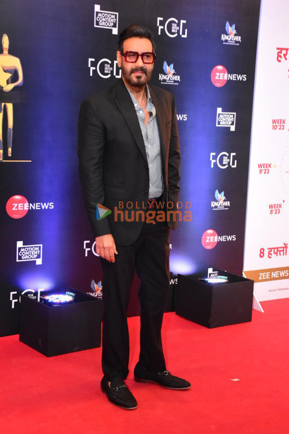 Photos: Ajay Devgn and other celebs grace red carpet of the 5th edition of Critics’ Choice Awards Photos: Ajay Devgn and other celebs grace red carpet of the 5th edition of Critics’ Choice Awards