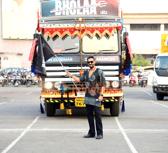 Photos: Ajay Devgn flags off the Bholaa Roadtrip | Parties & Events