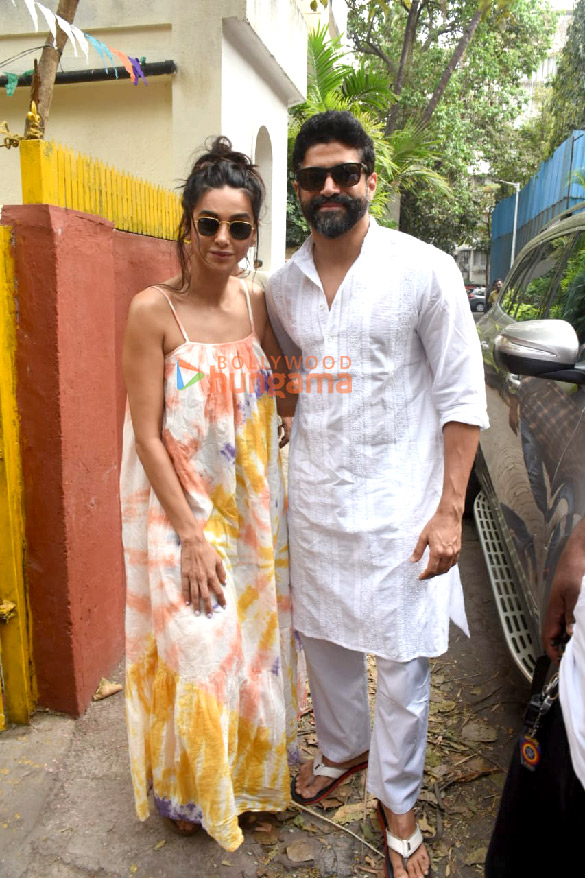 photos celebs grace shabana azmis holi 2023 bash 1