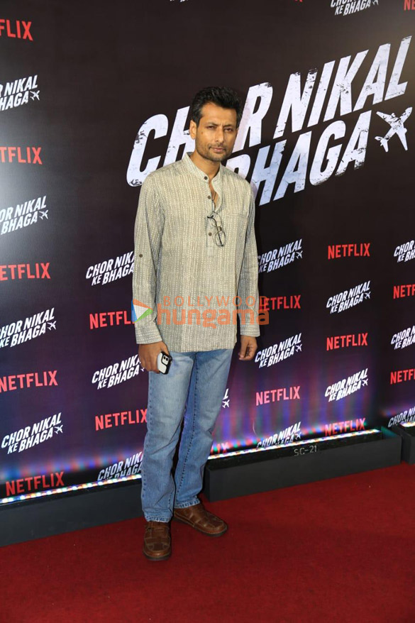 photos celebs grace the premiere of chor nikal ke bhaaga 6
