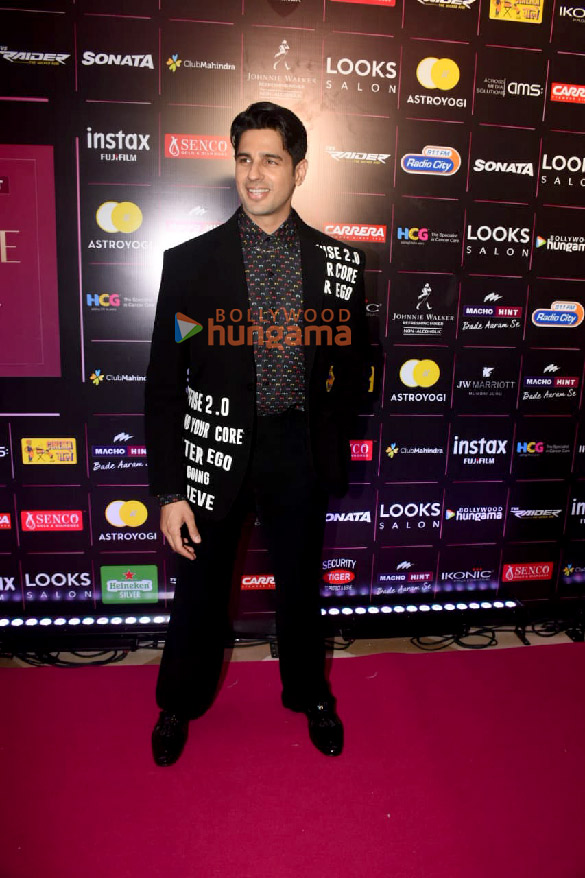 photos celebs grace the red carpet of bollywood hungama style icons awards 2023 951 1