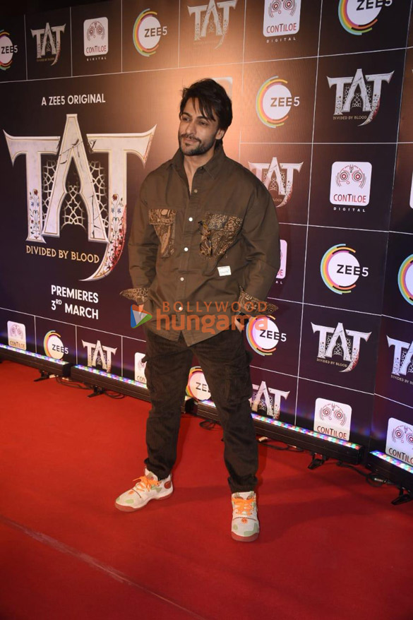 photos celebs snapped at taj divided by blood premiere 8