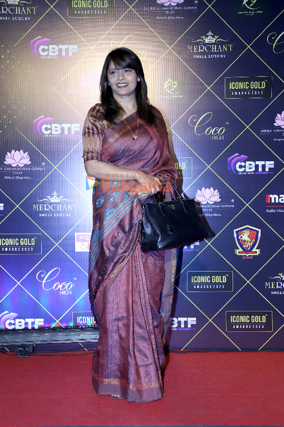 photos celebs snapped attending the iconic gold awards 2023 9