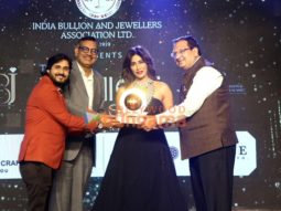 Photos: Chitrangda Singh turns showstopper for the Grand Finale of IBJA Fashion Show