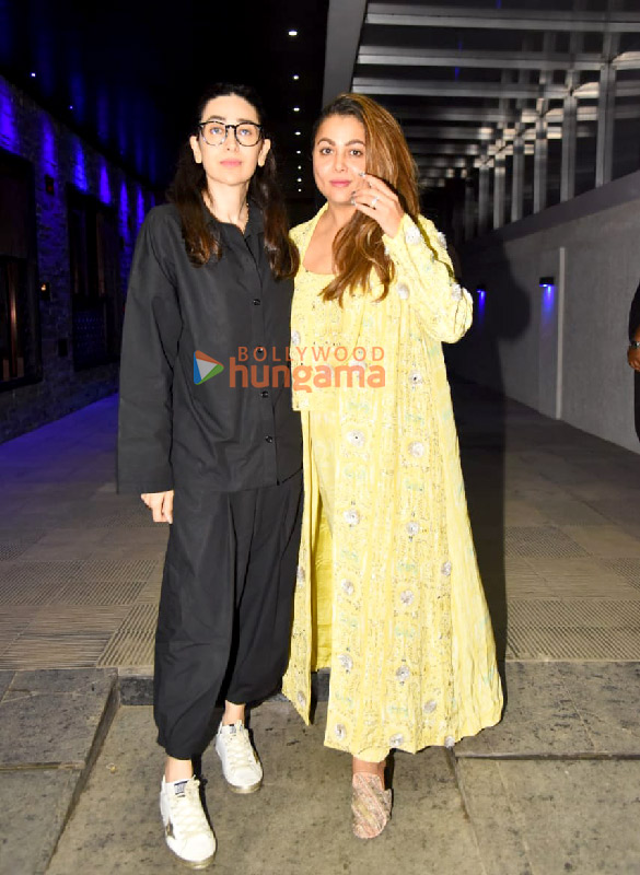 Photos Karisma Kapoor and Amrita Arora spotted at Hakkasan, Bandra (3)