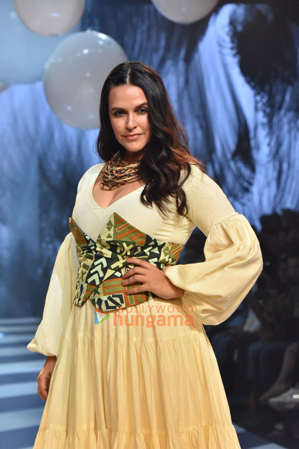 photos mandira bedi sonali bendre and others walk the ramp at lakme fashion week 2023 0 1