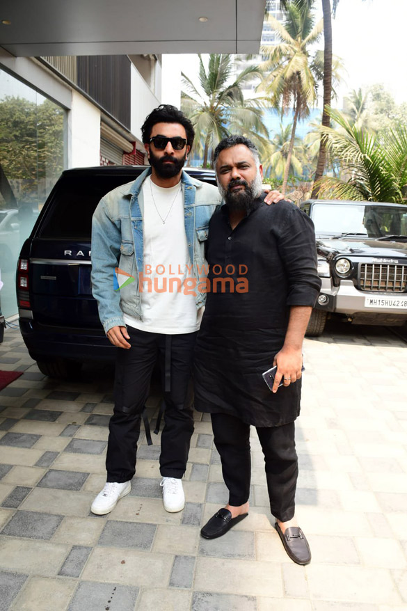 photos ranbir kapoor and luv ranjan snapped promoting tu jhoothi main makkaar 1