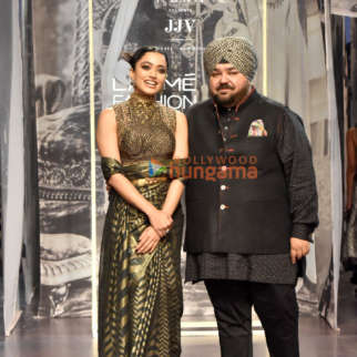 Photos: Rashmika Mandanna walks the ramp for designer J J Valaya at Lakme Fashion Week 2023 - Day 3
