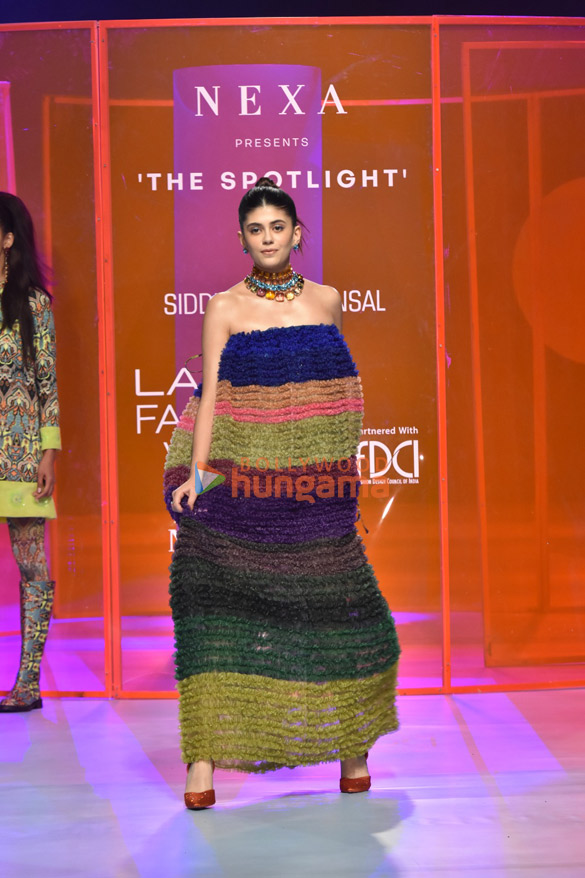 photos sanya malhotra sonakshi sinha and others walk the ramp at lakme fashion week 2023 day 2 0101 10