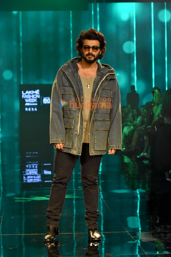 photos sanya malhotra sonakshi sinha and others walk the ramp at lakme fashion week 2023 day 2 0101 3
