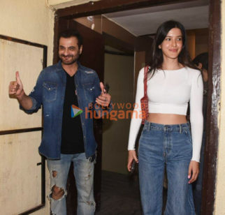 Photos: Shanaya Kapoor, Khushi Kapoor and others snapped at PVR Juhu