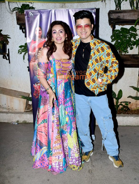 photos shankar mahadevan shaan and others attend the special preview of akriti kakars album big band theory 2 6
