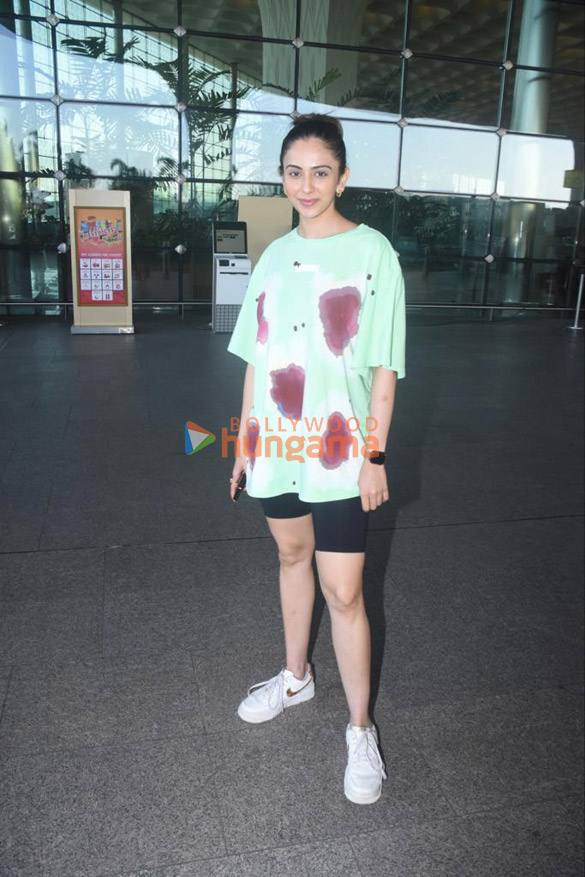 photos shilpa shetty vidya balan sherlyn chopra and others snapped at the airport 585 2