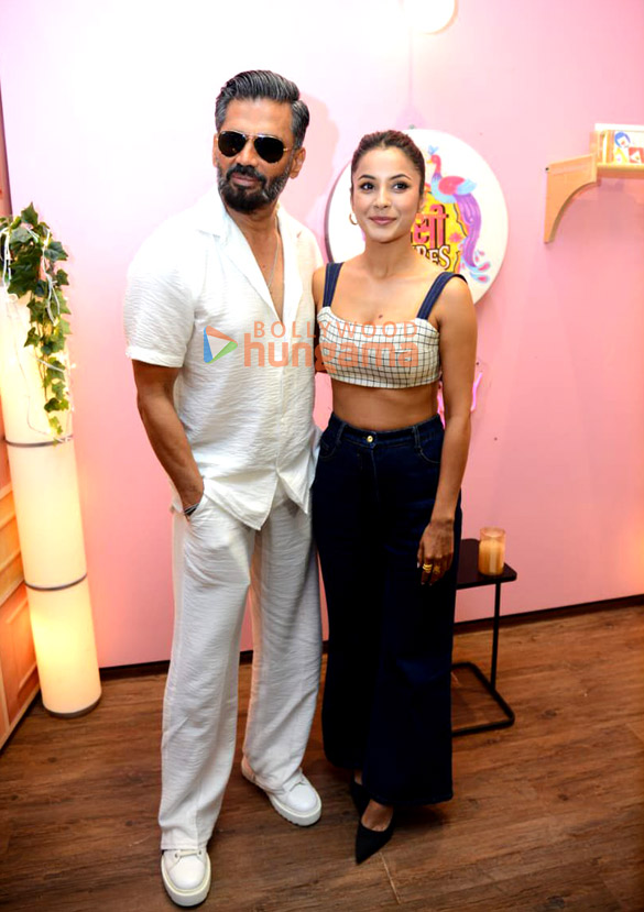 Photos Suniel Shetty snapped at Shehnaaz Gill’s chat show Desi Vibes (1)