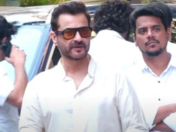 Satish Kaushik’s funeral – Celebs bid him a teary farewell