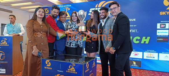 snapped shiv thakare akanksha puri and others at launch of naghma khans shaaz international premiere league season 1 5