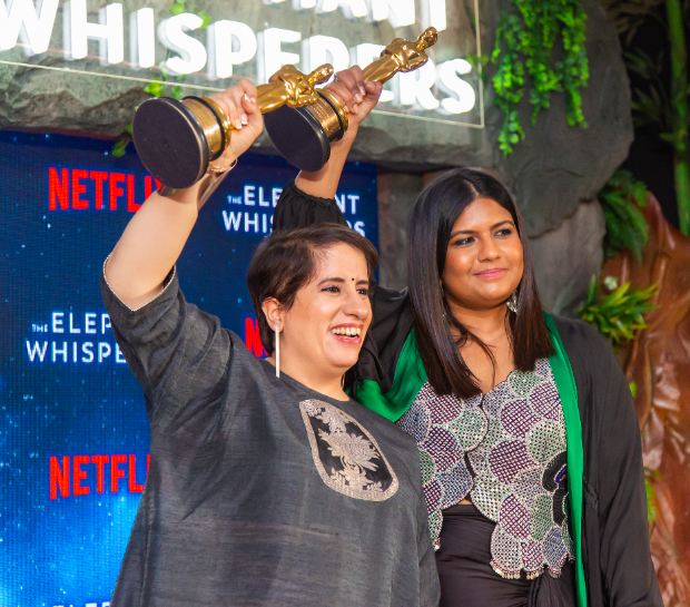 The Elephant Whisperers' Guneet Monga and Kartiki Gonsalves celebrate their Oscar win with Bomman and Bellie, see photos and video