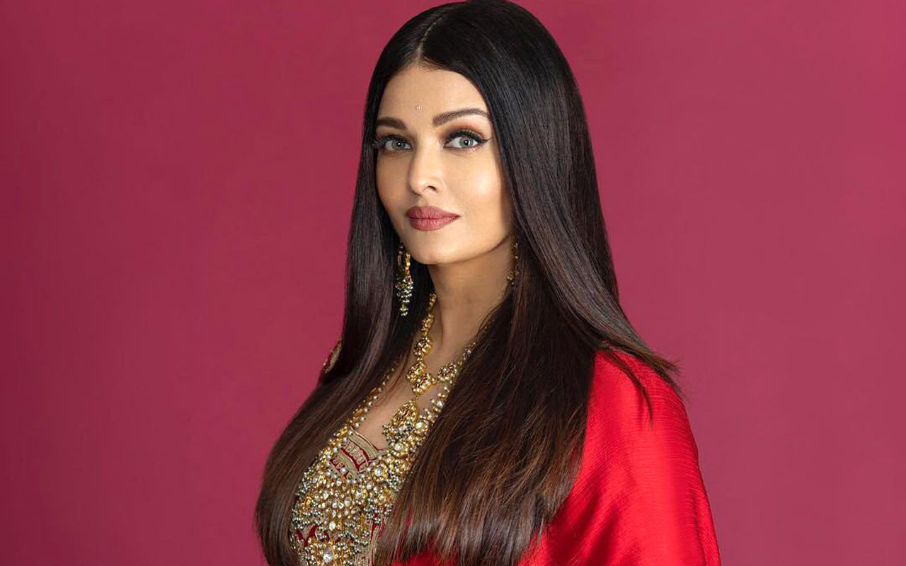 Aishwarya Rai Bachchan opens up on playing Nandini in Hum Dil De Chuke Sanam and Ponniyin Selvan; says, “Beautiful coincidence na” : Bollywood News