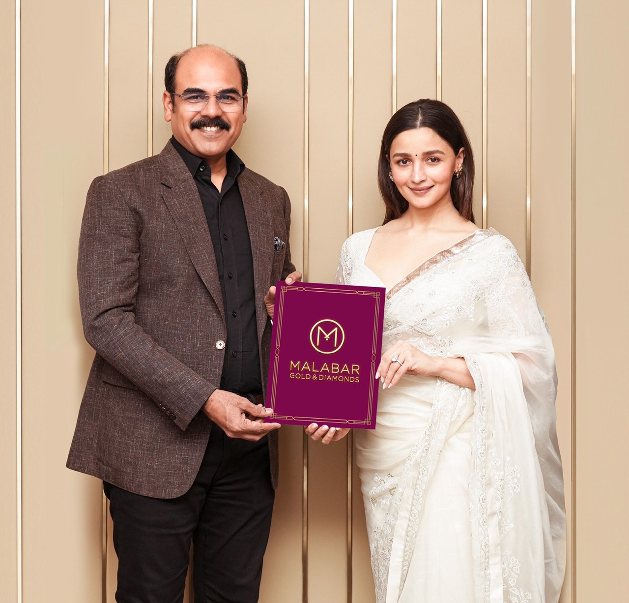 Alia Bhatt faz parceria com Malabar Gold & Diamonds como seu novo embaixador