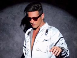 Dabboo Ratnani’s cool BTS video with Zayed Khan