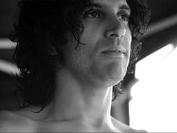 Farhan Akhtar shares a throwback picture from the sets of Rock On!!