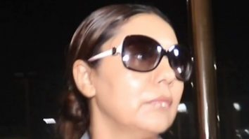 Gauri Khan turns up in style as she gets clicked at the airport