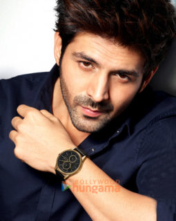 Celeb Photos Of Kartik Aaryan