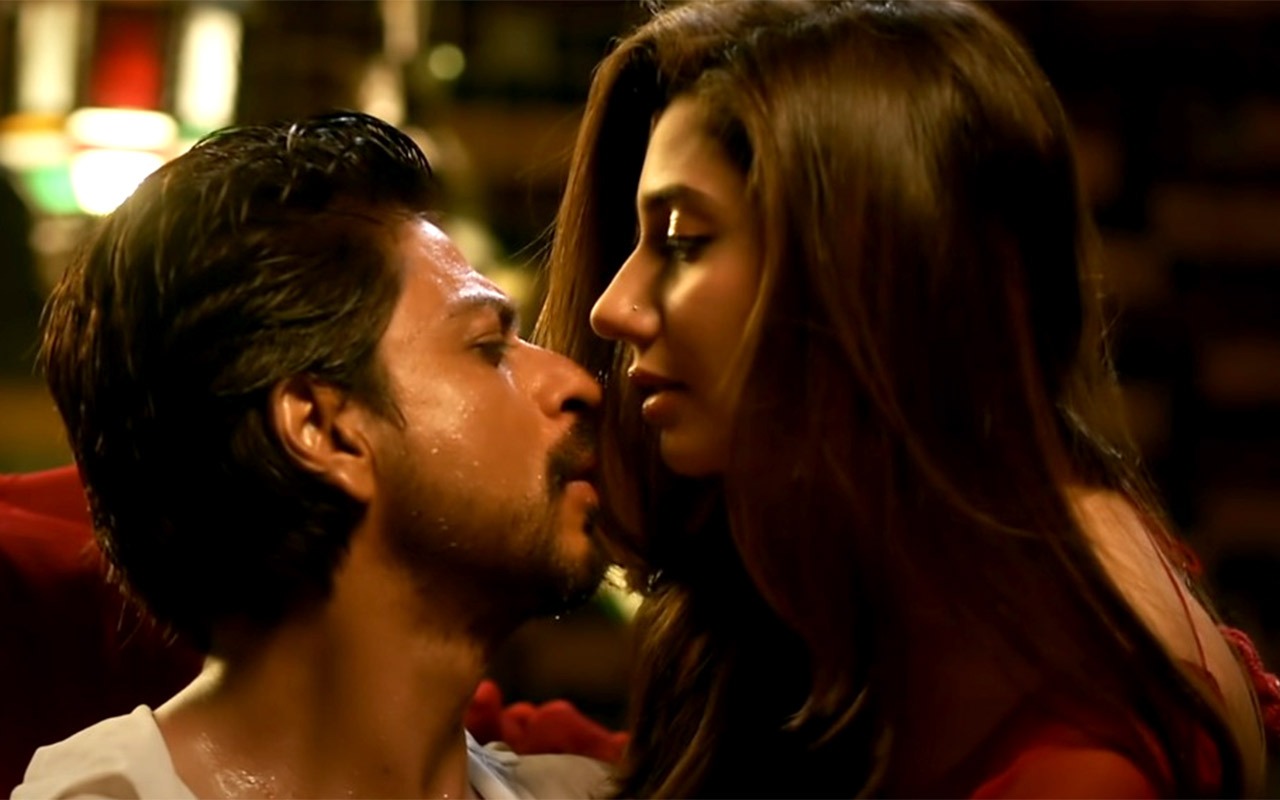 Mahira Khan recalls nose-to-nose kissing scene in ‘Zaalima’ song in Raees Mahira Khan recalls nose-to-nose kissing scene in ‘Zaalima’ song in Raees