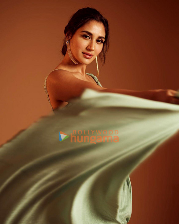 nikita dutta 1 60