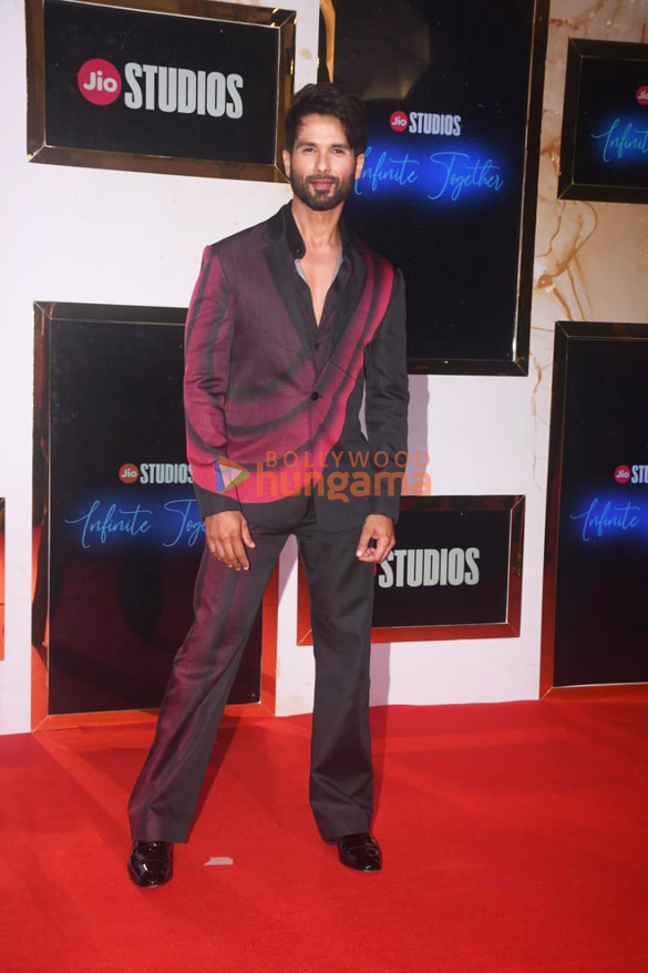 photos anil kapoor shahid kapoor and others snapped at the jio studios infinity together event 10