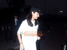 Photos: Anushka Sharma, Kartik Aaryan and Kiara Advani snapped at the airport