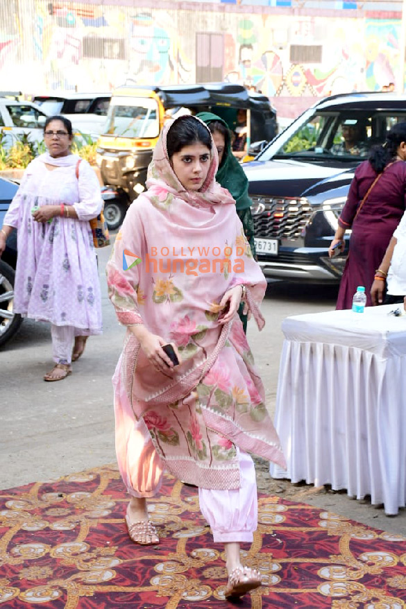 photos celebs attend mukesh chhabras mother kamala chhabras prayer meet2 8 2