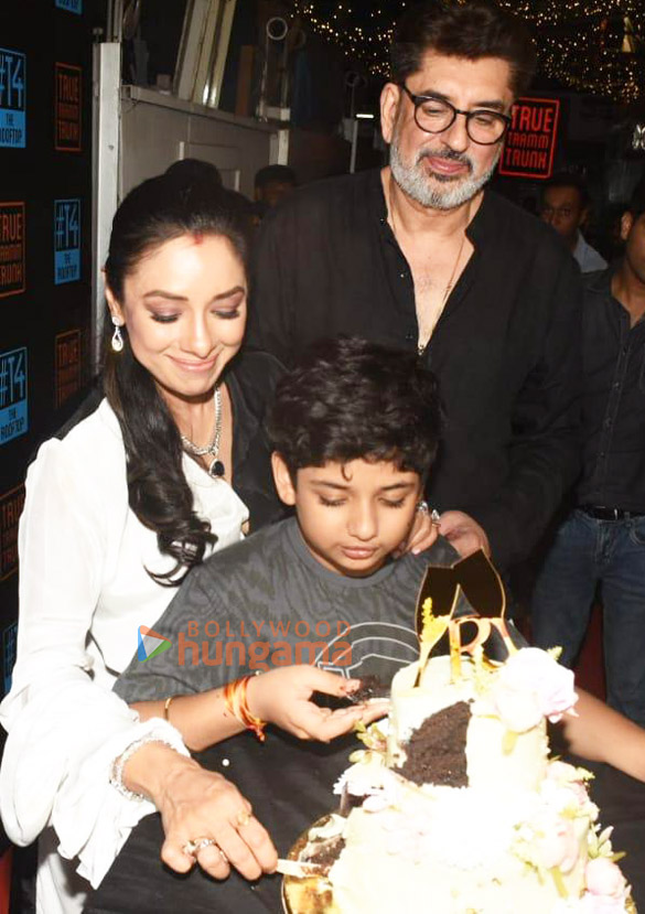 photos celebs attend rupali gangulys birthday party 4