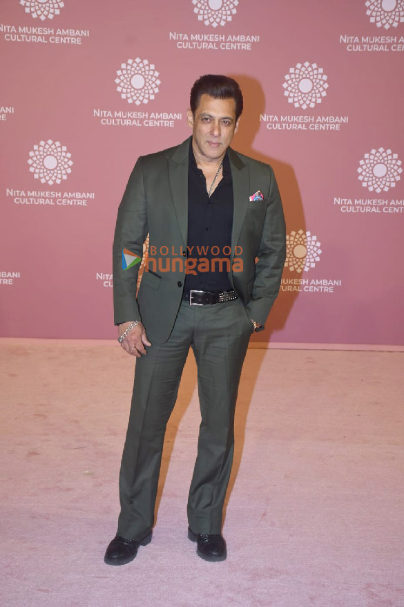 Photos: Celebs attend the Nita Mukesh Ambani Cultural Centre Gala on Day 2 Photos: Celebs attend the Nita Mukesh Ambani Cultural Centre Gala on Day 2