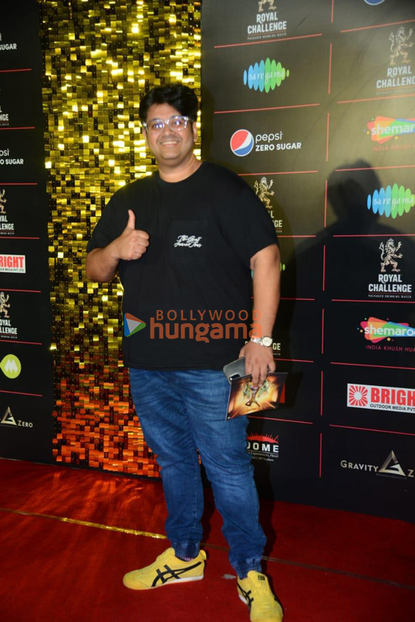 photos celebs grace the premiere of disco dancer the musical 18