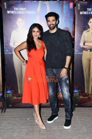 Photos: Celebs grace the premiere of Gumraah