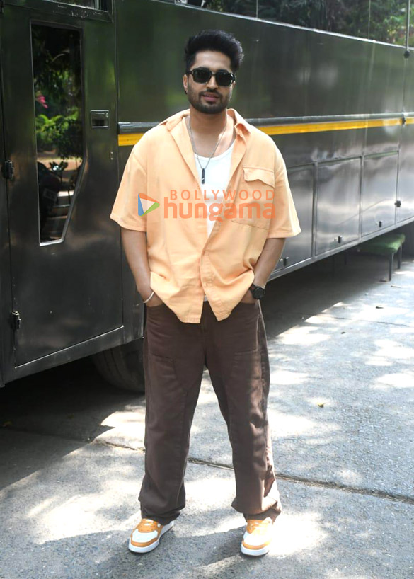 photos celebs snapped promoting the film kisi ka bhai kisi ki jaan 4