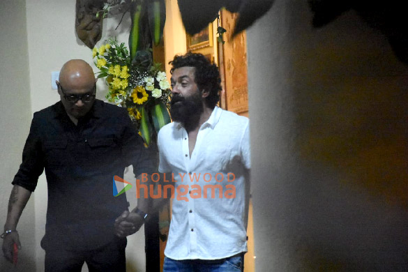 photos celebs spotted at pamela chopra prayer meet 2 2