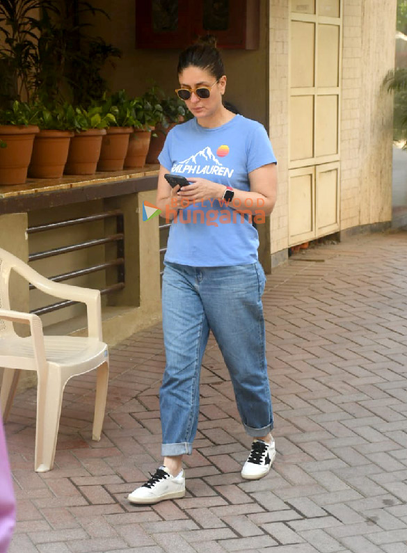photos kareena kapoor khan spotted in bandra 1 61