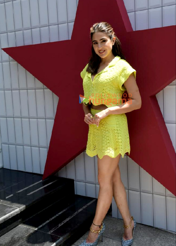 photos sara ali khan and krystle dsouza snapped at the launch of pret in bandra 2