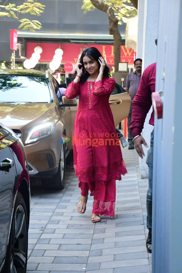 photos shraddha kapoor snapped outside t series office in andheri 4 2