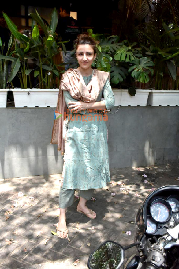 Photos: Soha Ali Khan spotted in Bandra Photos: Soha Ali Khan spotted in Bandra