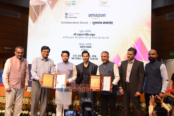 photos varun dhawan and ib minister anurag thakur snapped at national media centre in new delhi 4